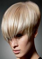 fajne uczesanie dla kobiet,  fajne krótkie fryzury blond włosy , galeria zdjęć numer :  41